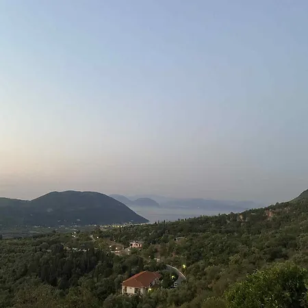 Дом отдыха Ravanis Agios Petros (Lefkada)