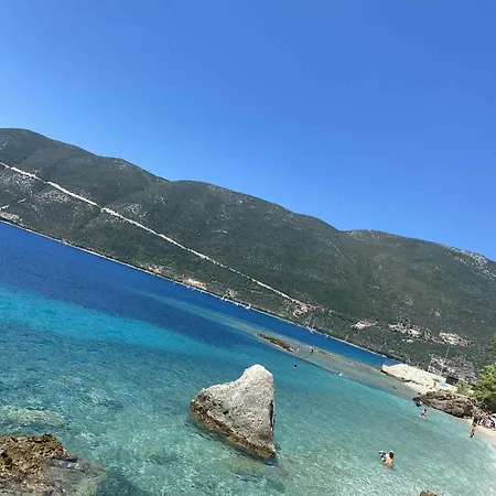 Ravanis Дом отдыха Agios Petros (Lefkada)